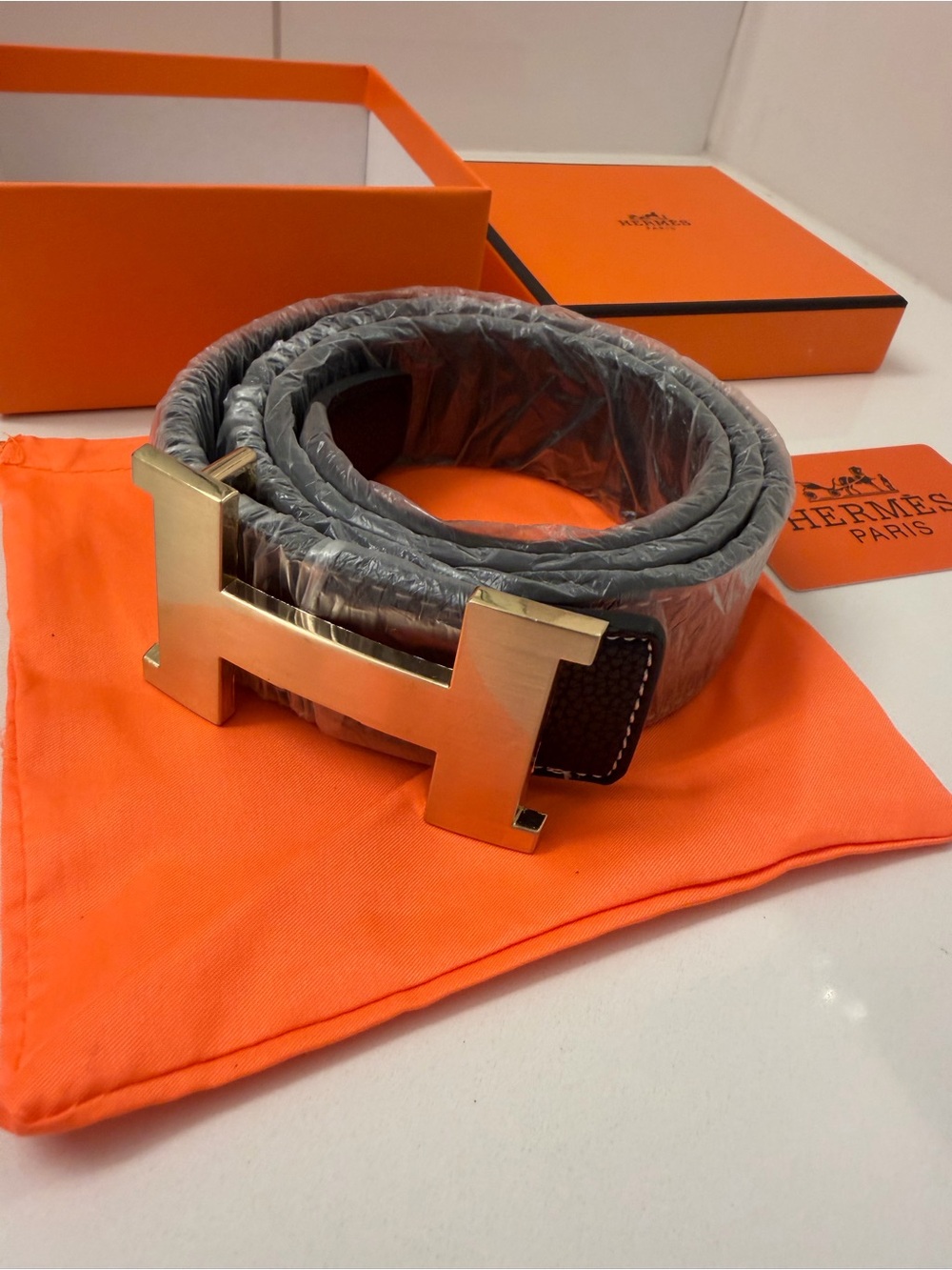 Hermès Black Leather H Buckle Belt Gold Hardware w/ Box